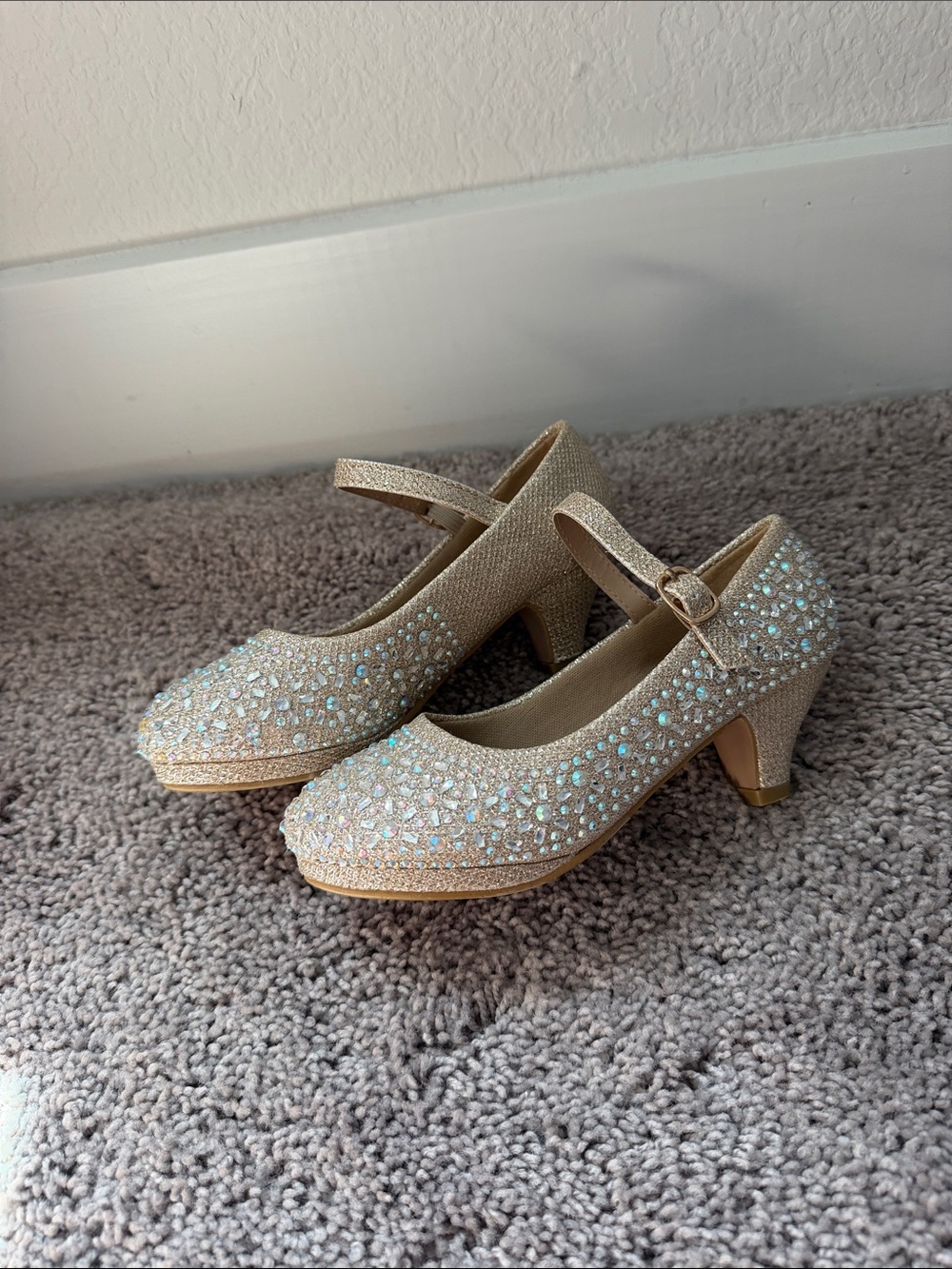Link Gold Glitter Mary Jane Heels with Iridescent Rhinestones for girls